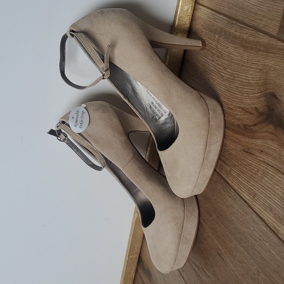 Maurice's Heels 👠 - Picture 3 of 6